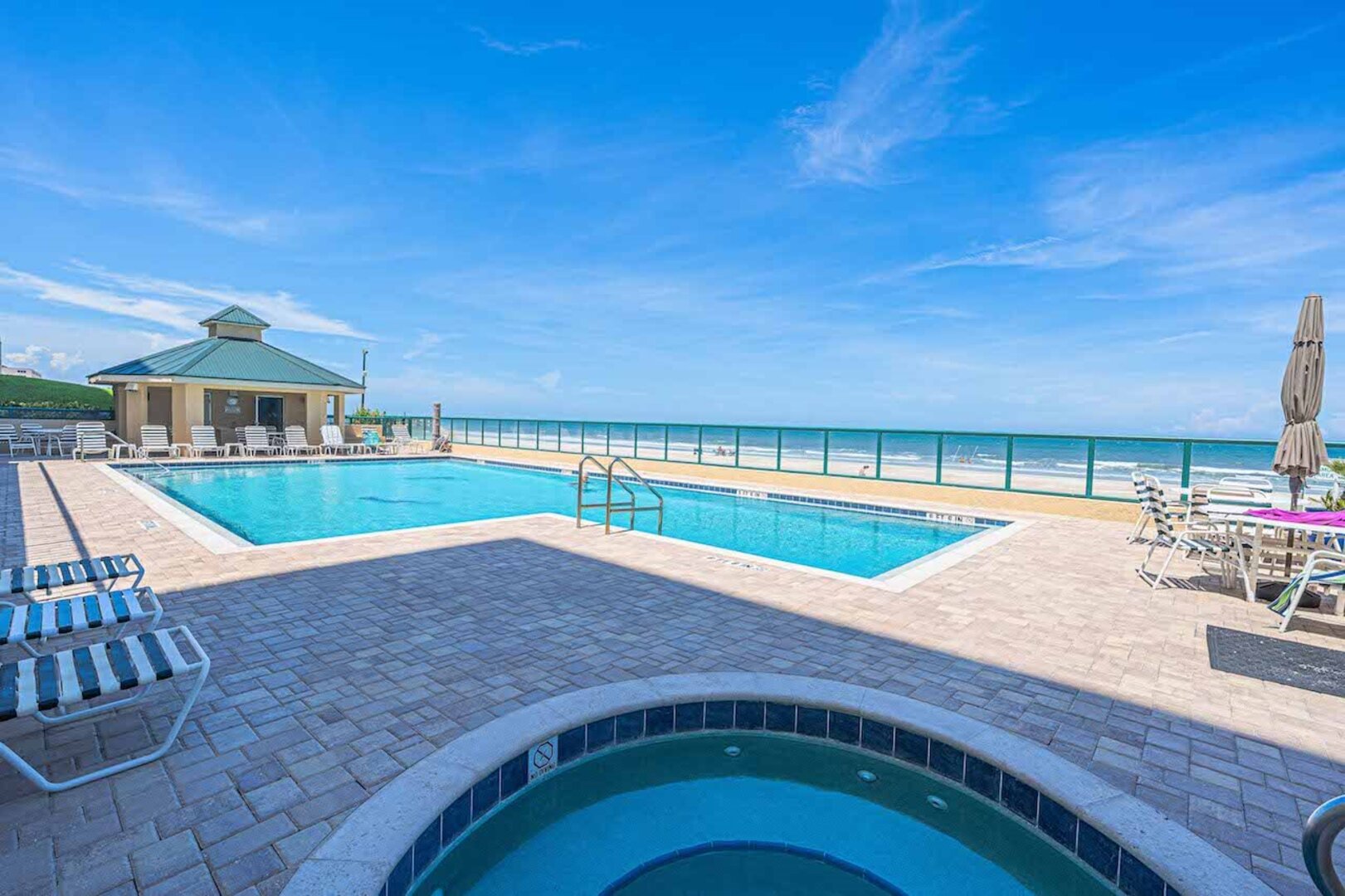 Pool/Hot tub
