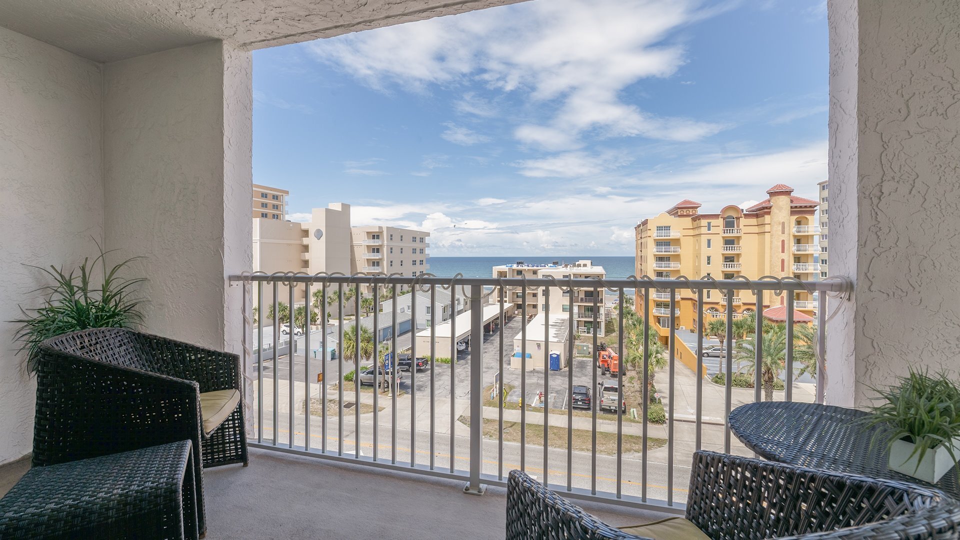 608 Ocean Terrace in Daytona Beach Shores, FL
