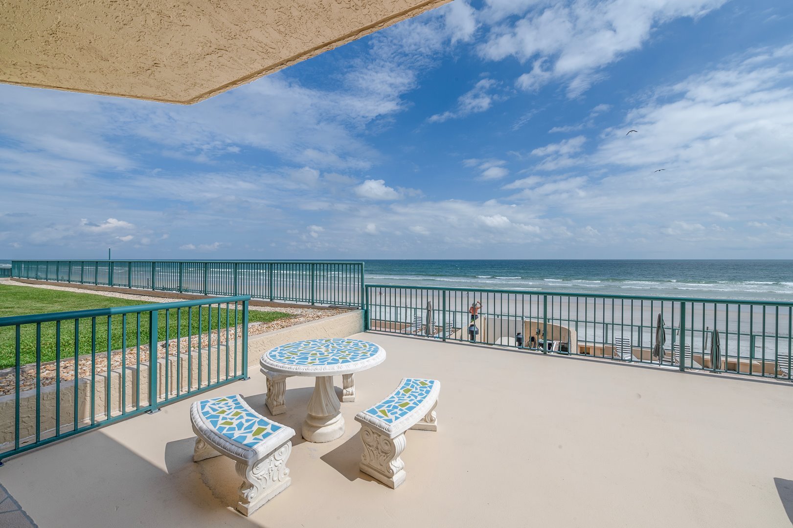 Outdoor Sitting Area