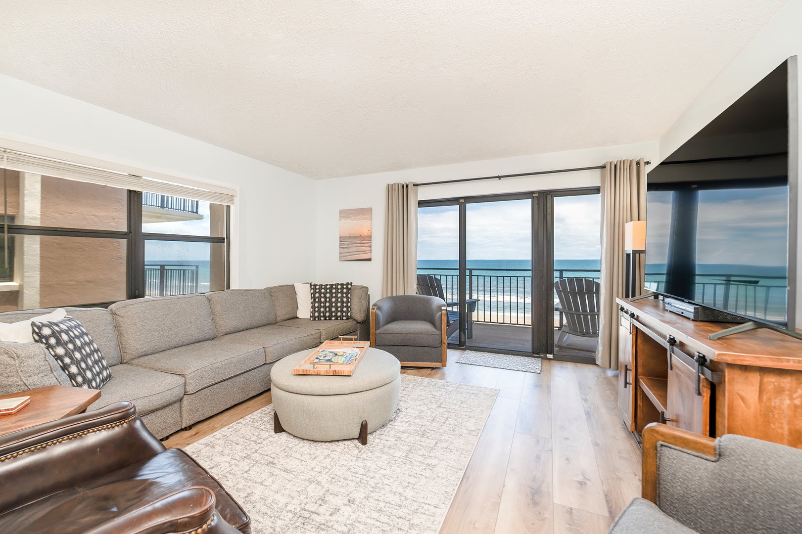 501 Sandcastle S.
