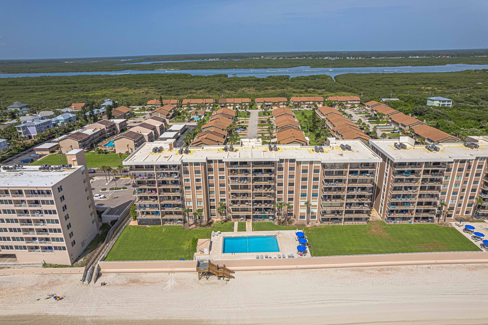 501 Sandcastle S.