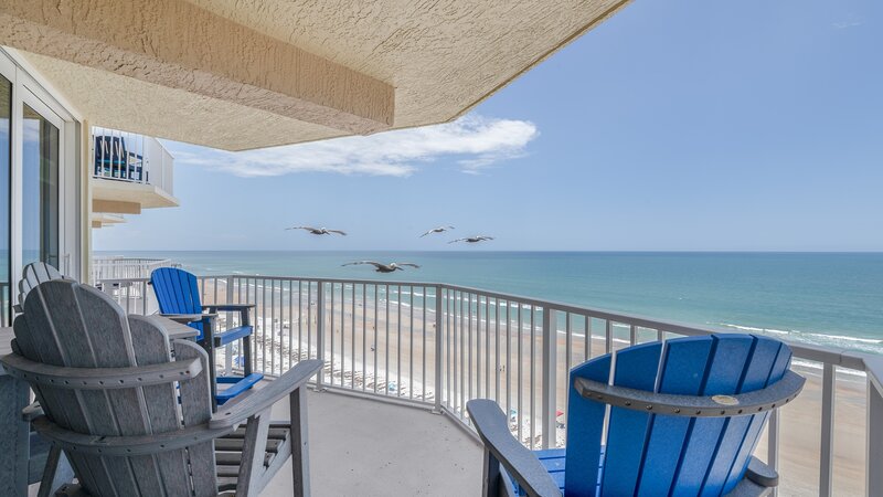 1 & 2 Bedroom Condos