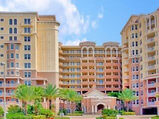 Bella Vista Daytona Beach Shores vacation rental complex